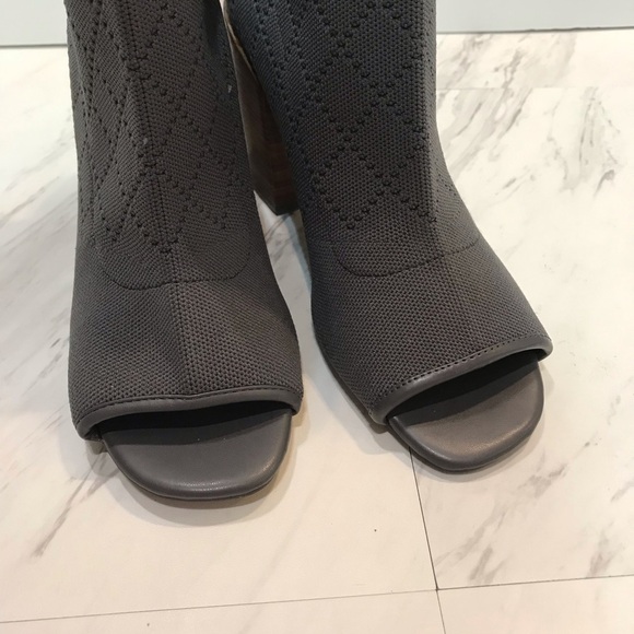 New! Kelsi Dagger Macey Peep Toe Grey Bootie 6.5 - Picture 8 of 9